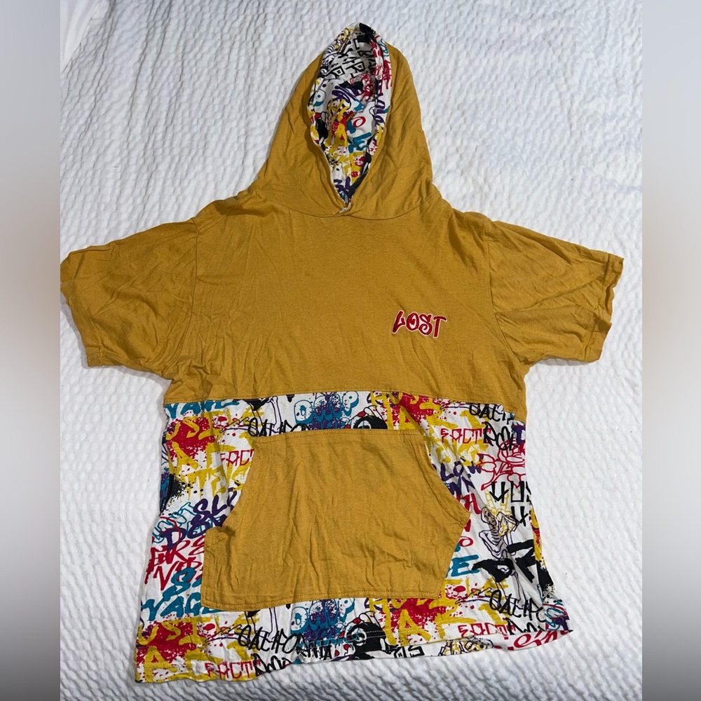 Eighty Eight Boys graffiti pocket Hooded T-Shirt- Size 18/20